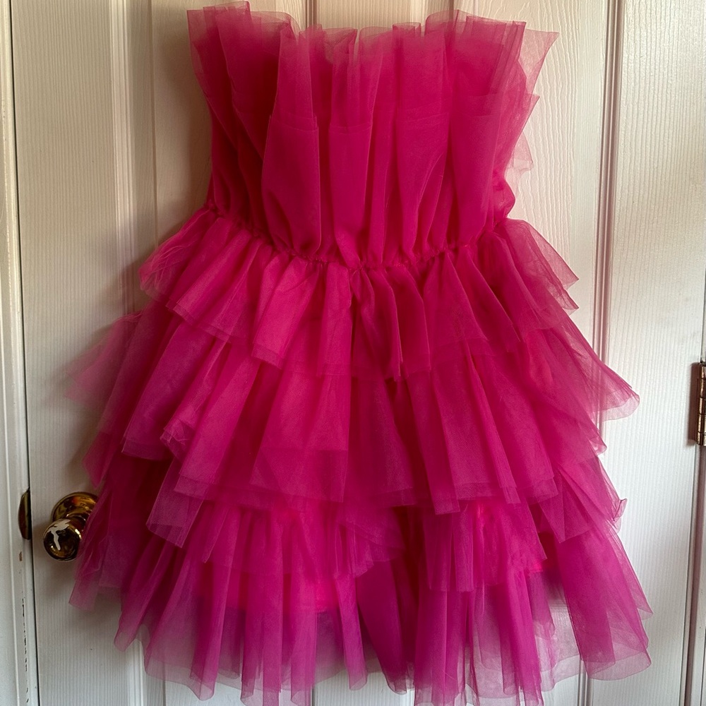 Lulu’s Pink Strapless Tulle Mini Dress Women’s Size Small Dress Size 2/4 NEW